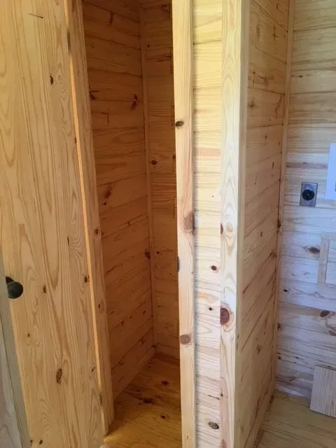 Chateau la salle | 4b 115 hybrid interior home features