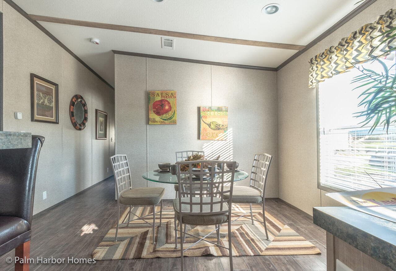 Benbrook 28644b interior home features