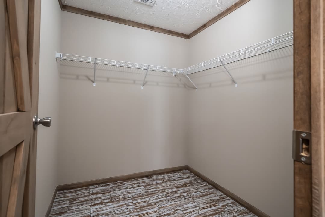 Md-49-32 interior home features