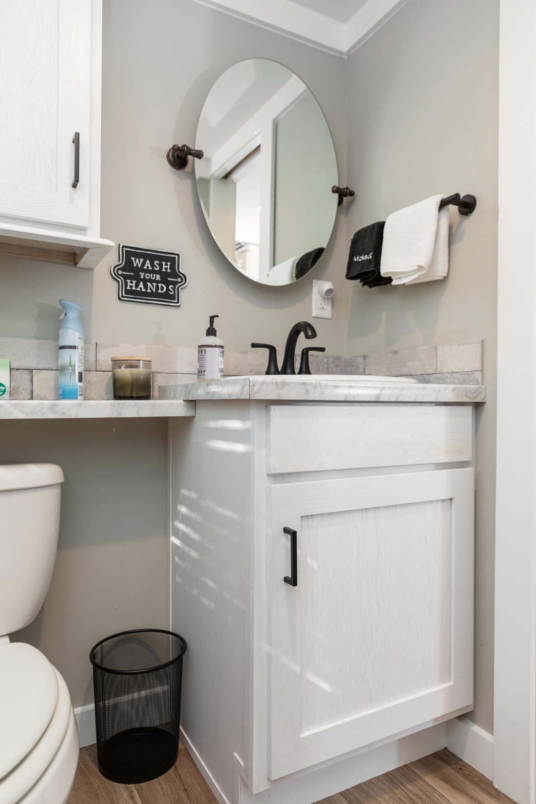 Coldwater bathroom home features