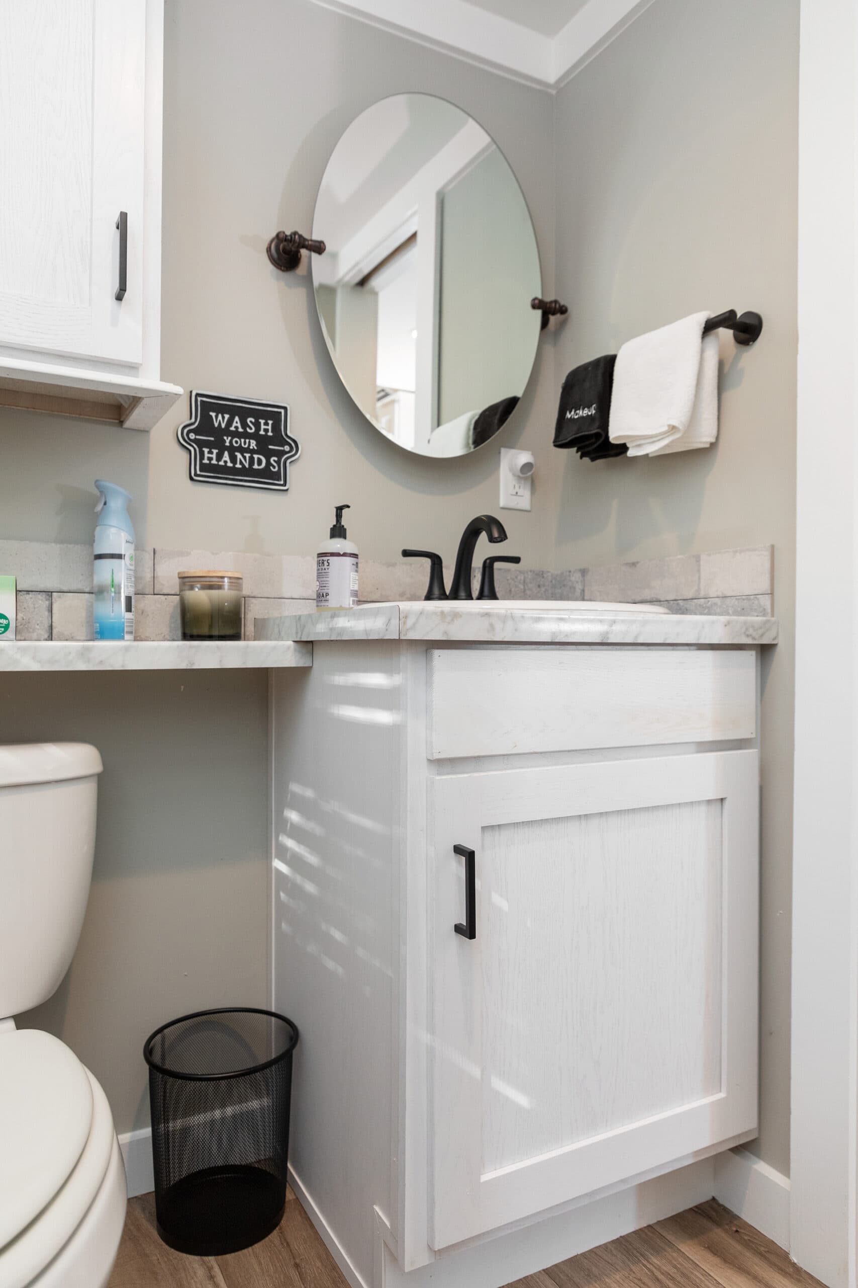 Coldwater bathroom home features