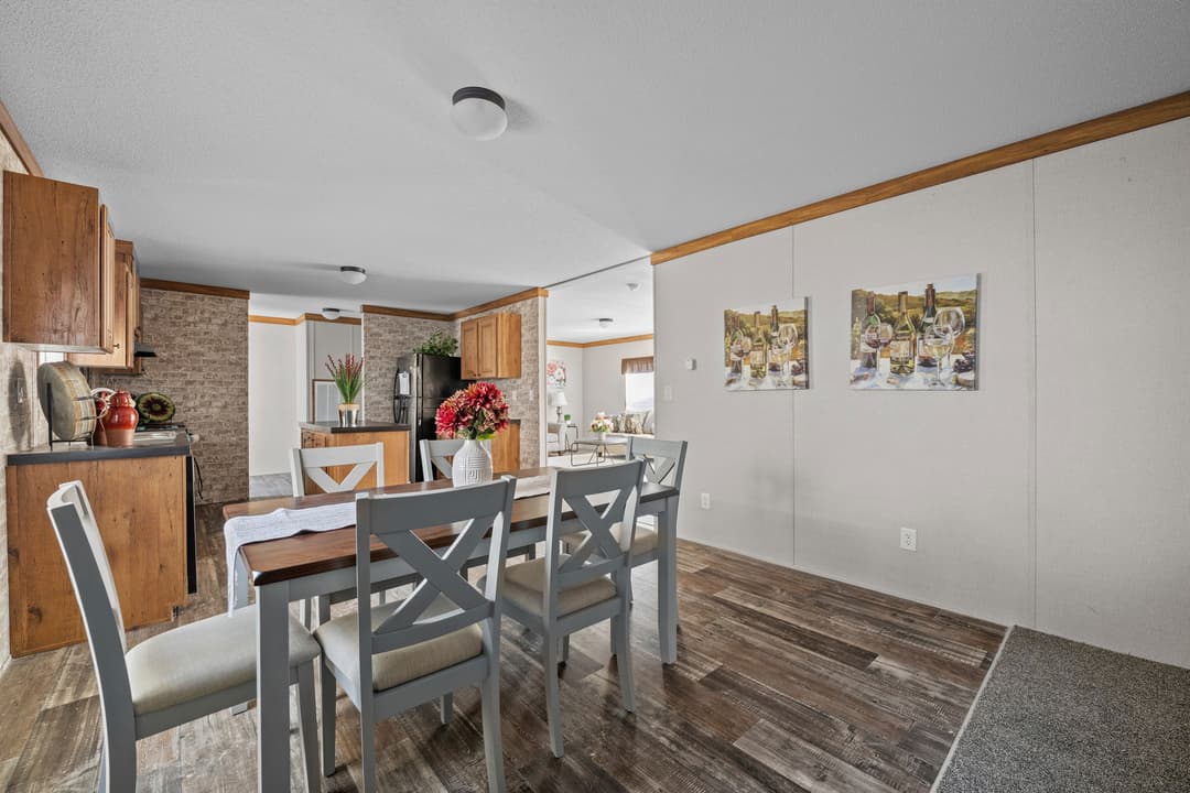 Gunner interior home features