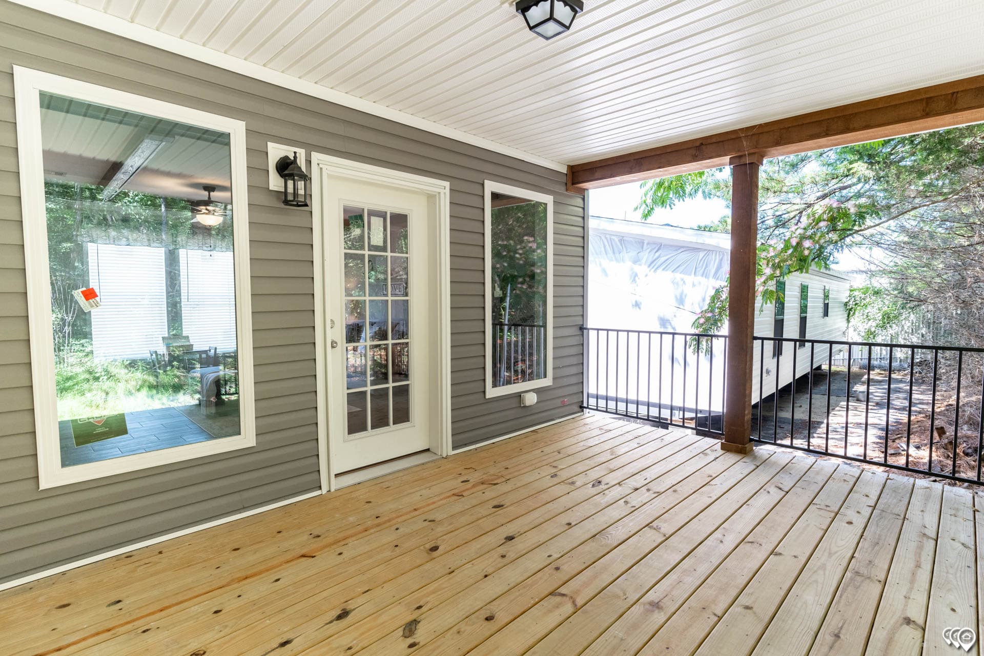 The oasis exterior home features