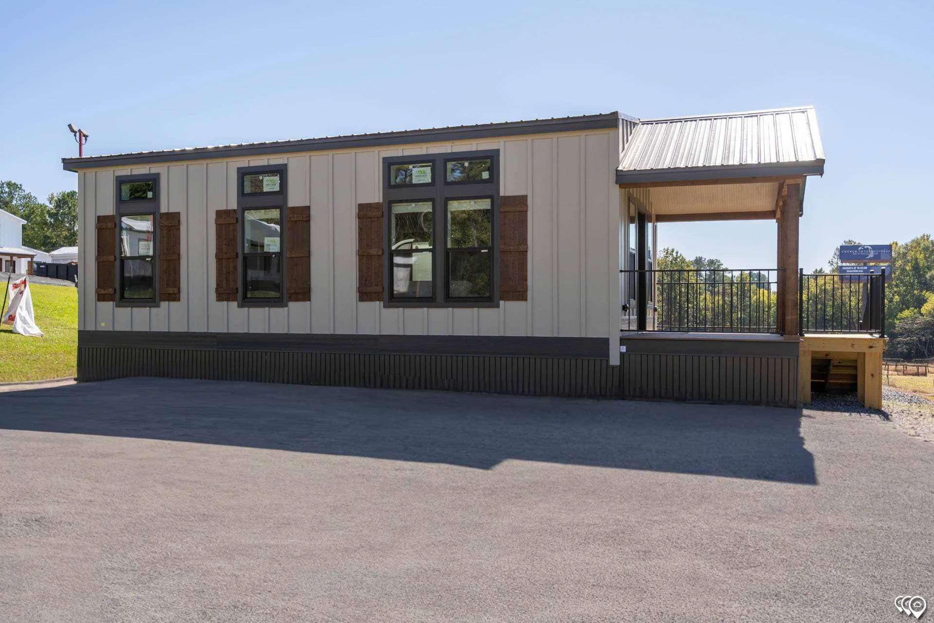 Cozy cabin 2 exterior and elevation home features