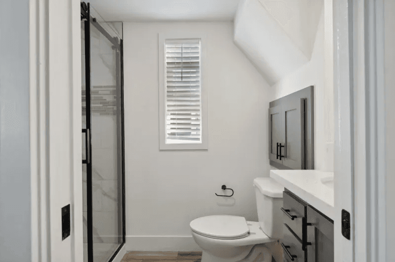 Ath-06dl bathroom home features