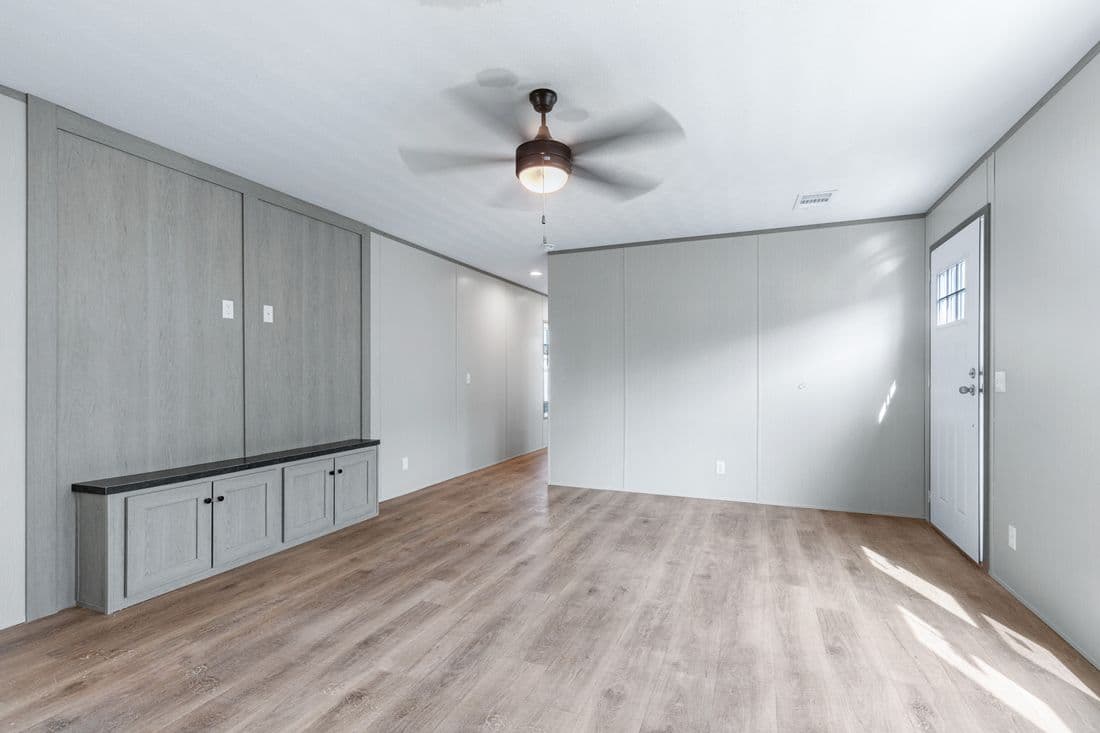 Resolution 16763h interior home features