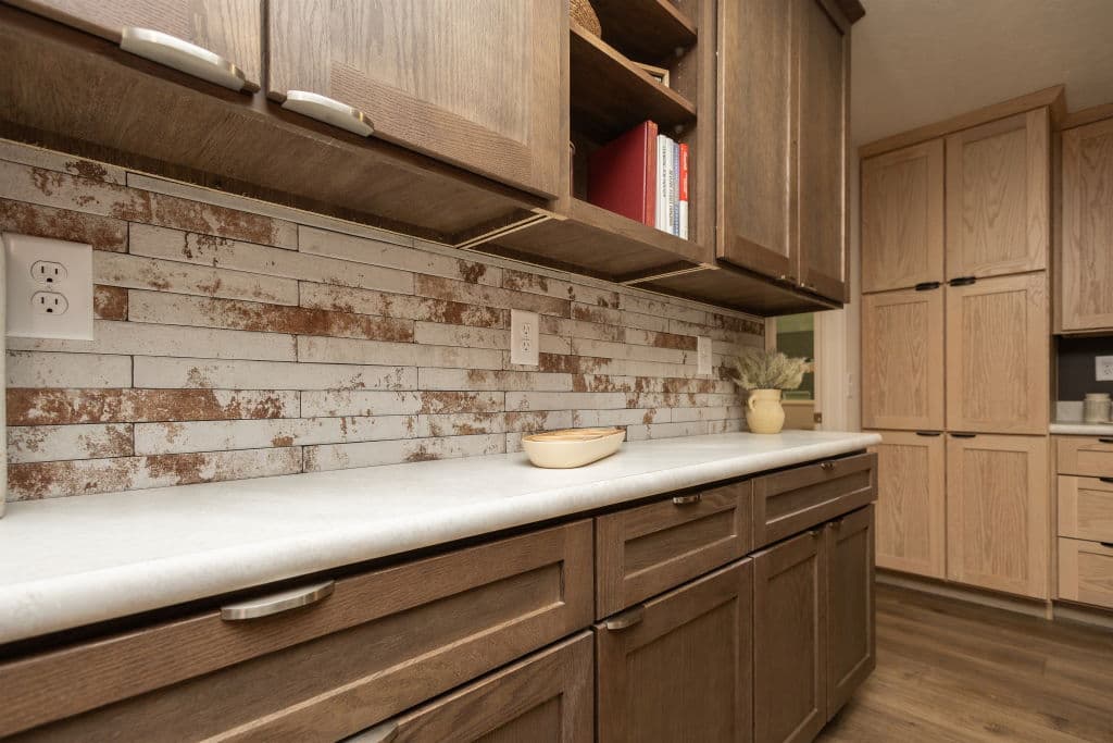 Essence 20 interior home features