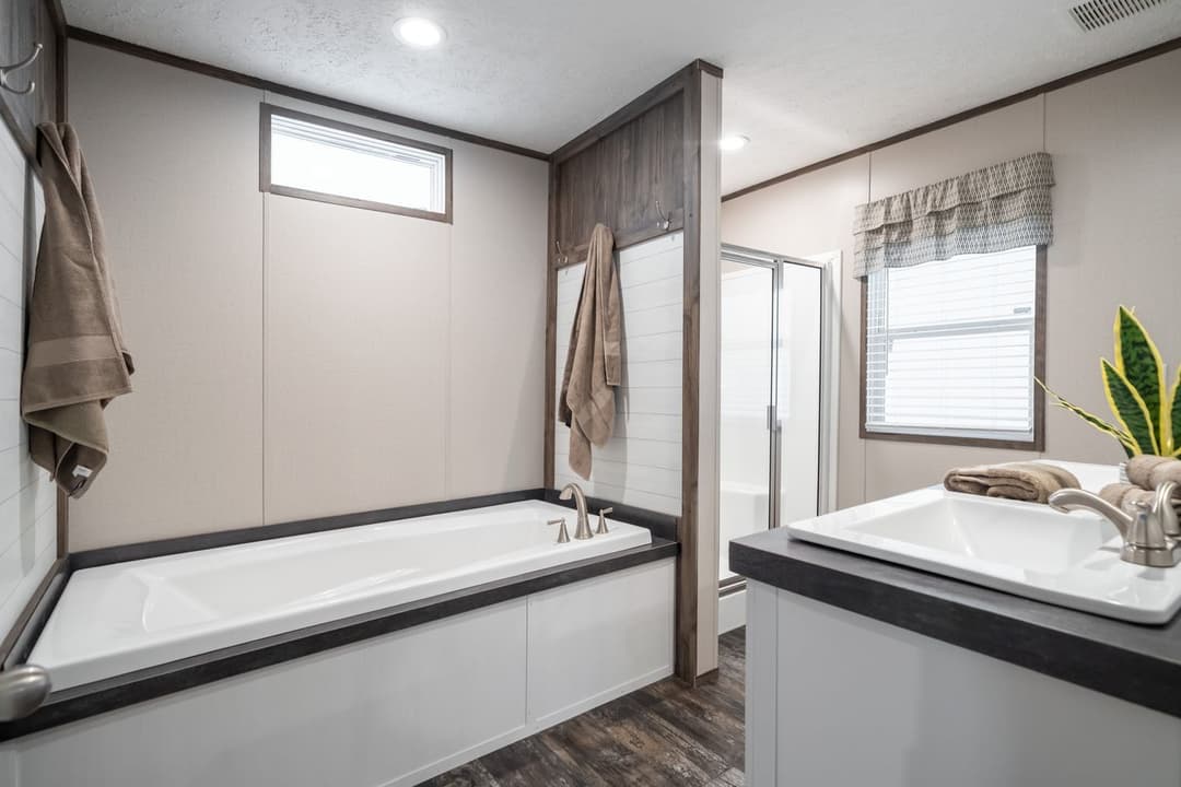 The general bathroom home features