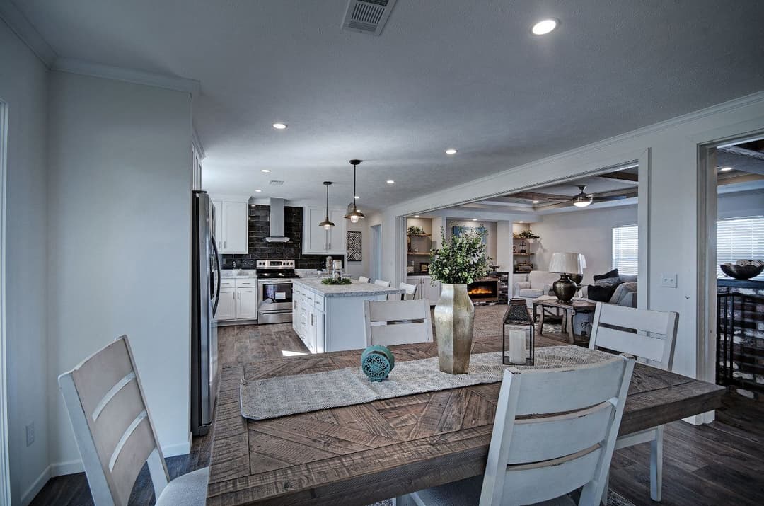 Sardis interior home features