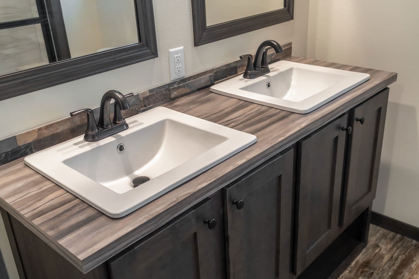 Baby boujee bathroom home features