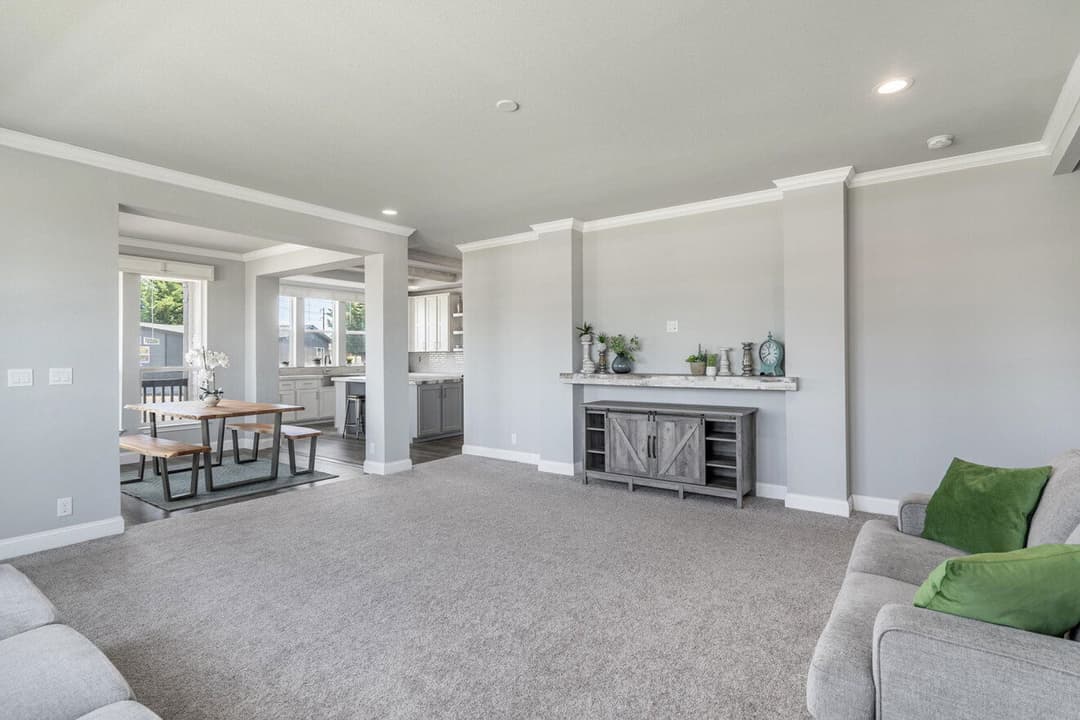 The ranch house 30683r interior home features