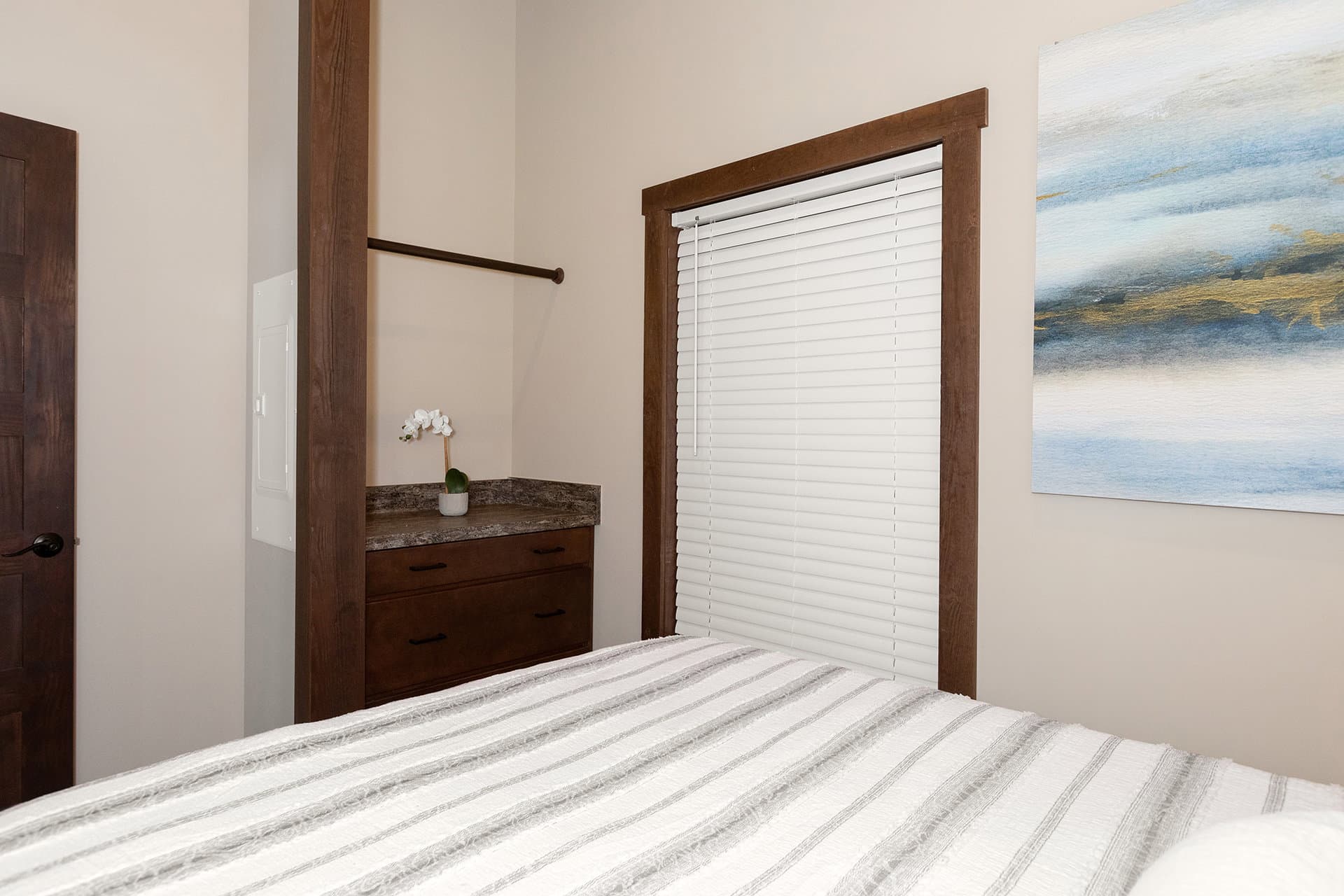 Cumberland bedroom home features