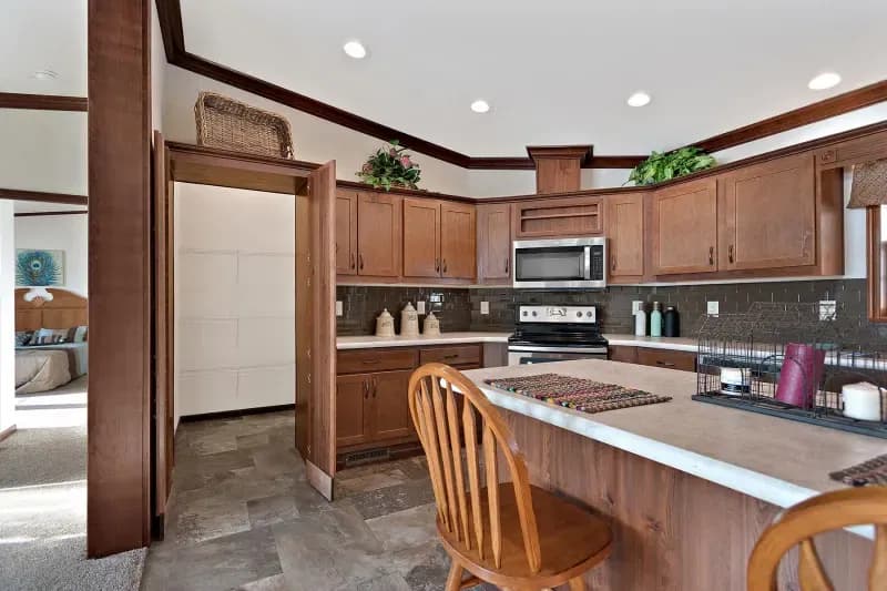 Lexington a243 kitchen home features