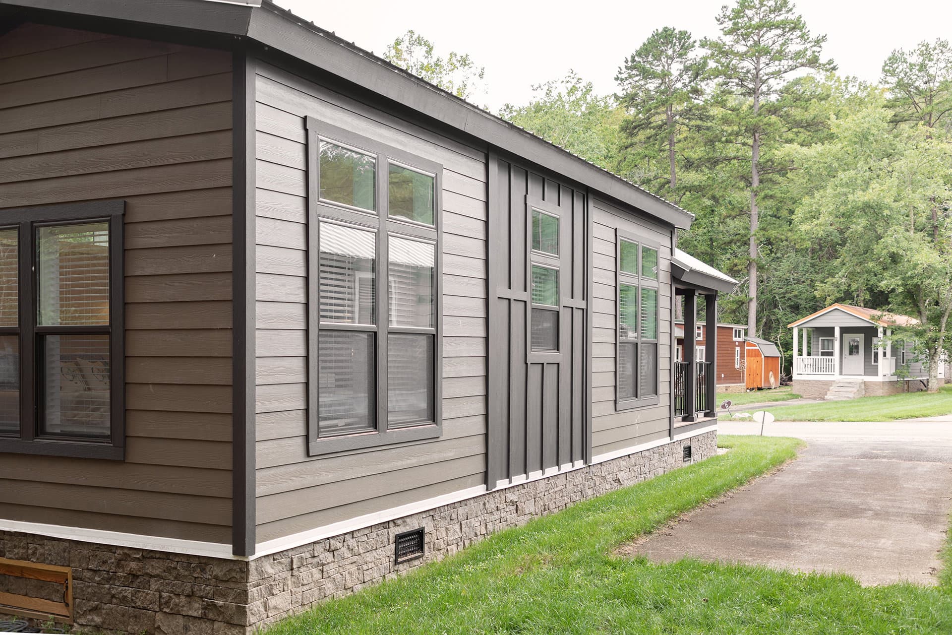 Cahaba exterior home features