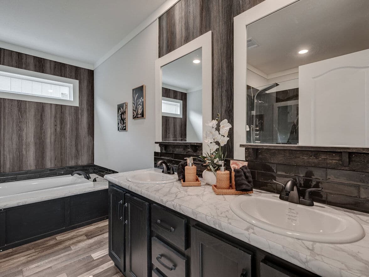 Answer house 28724a bathroom home features