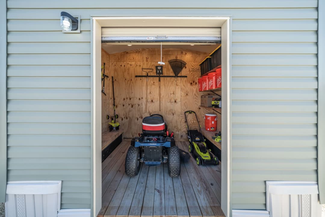 Singlewide s-16×64-32c shed exterior home features