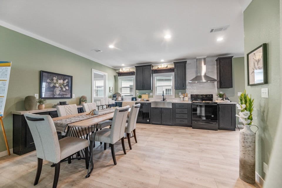 Heartland 30524h interior home features