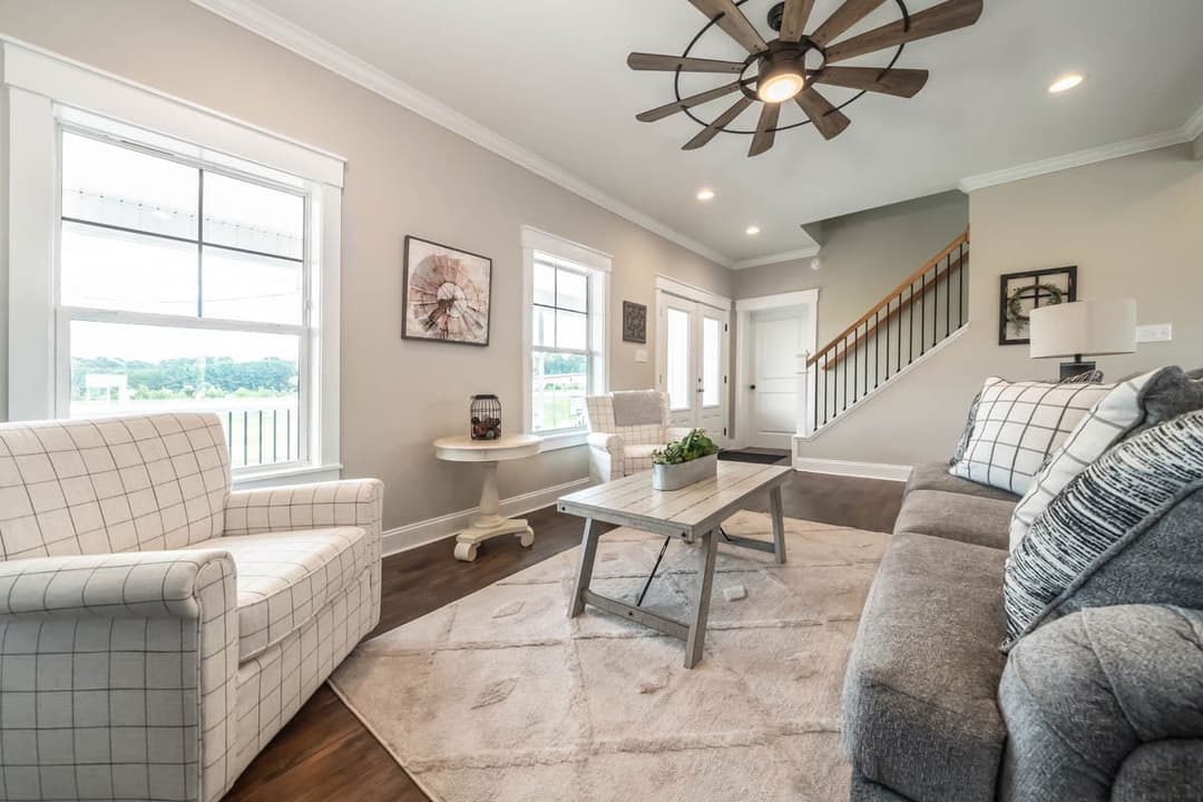 Farmhouse i two story interior home features