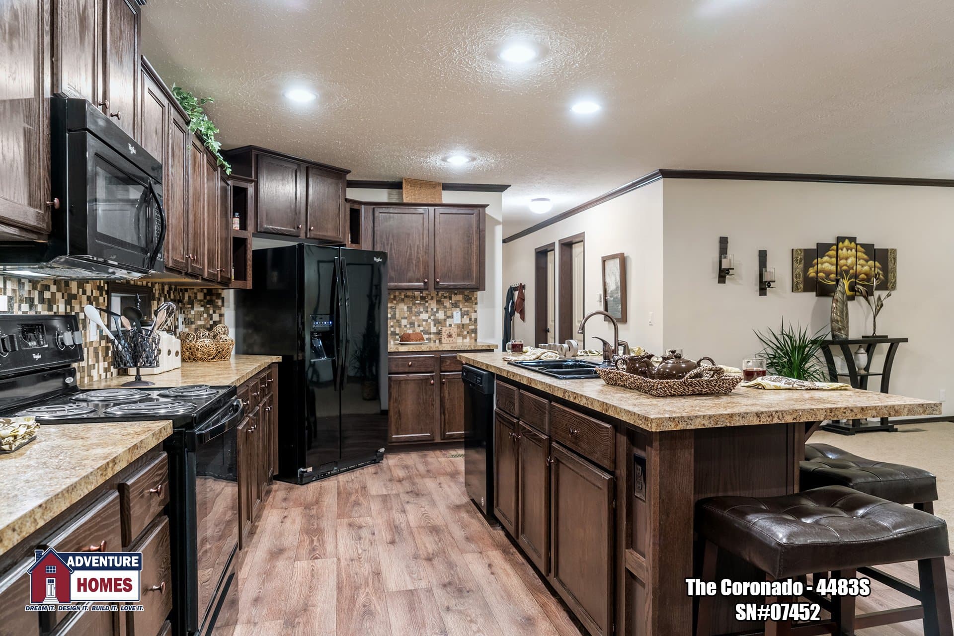 Coronado | 4483s kitchen home features