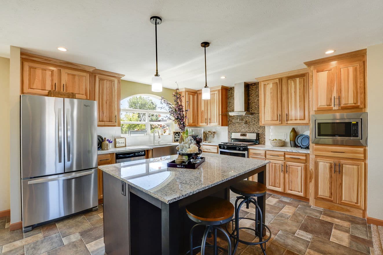 The blue ridge 185005 kitchen home features