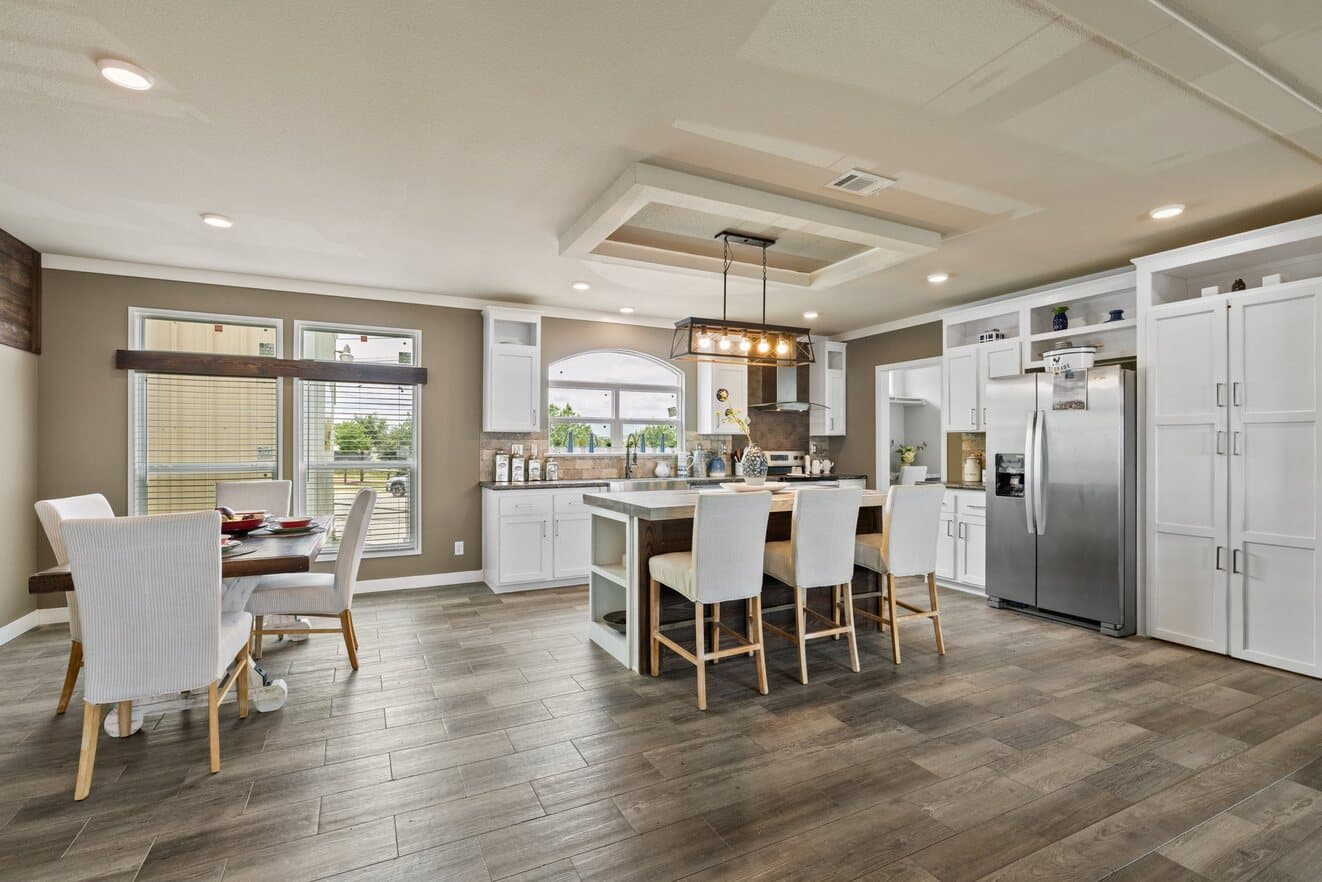 El rancho 32764a interior home features