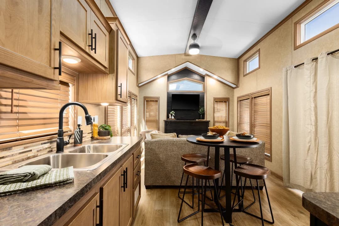 Island 5065 kitchen home features