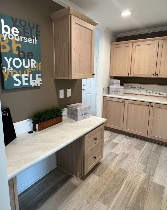 Limited 3 28563c interior home features