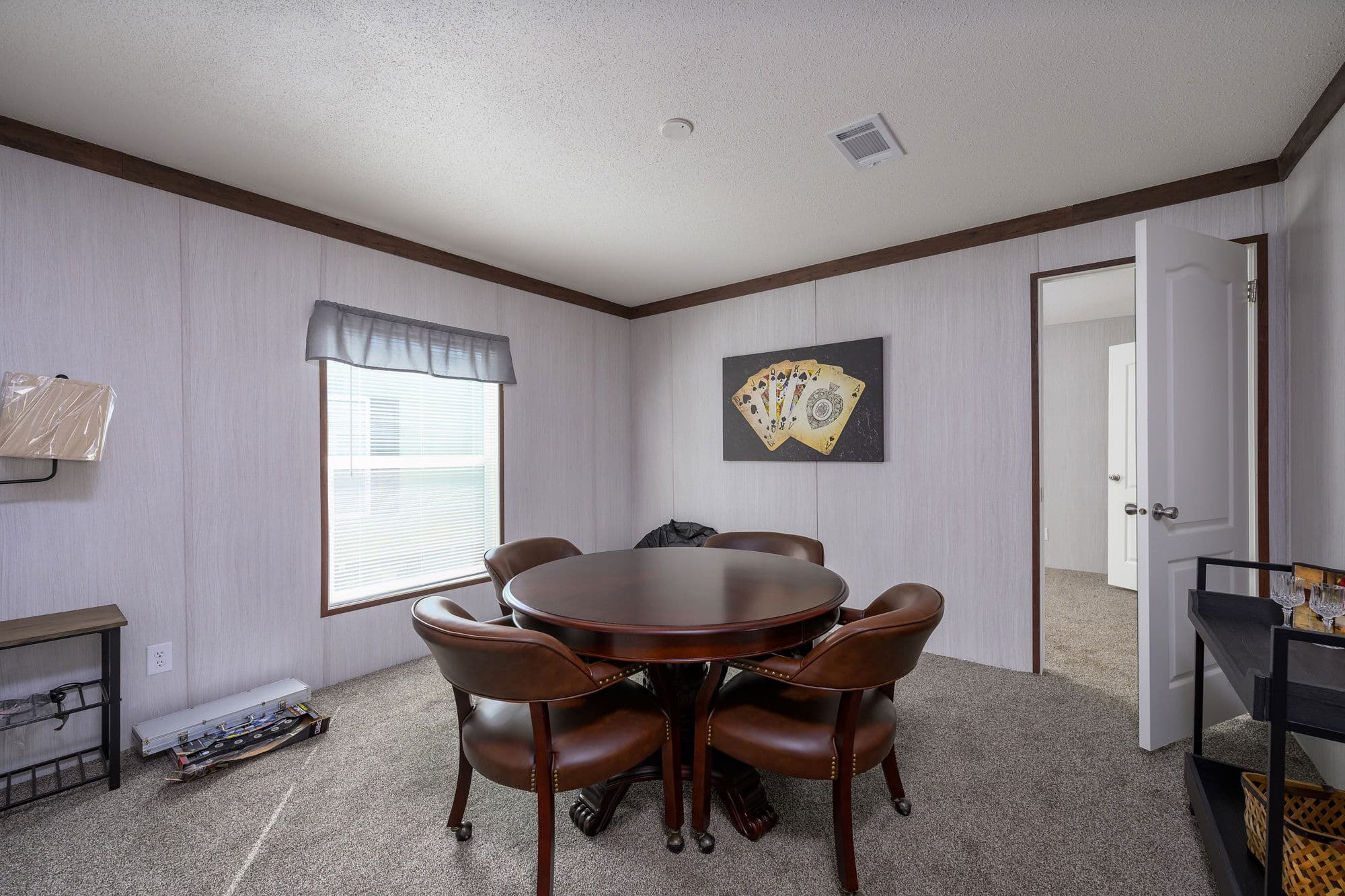 Blitz interior home features