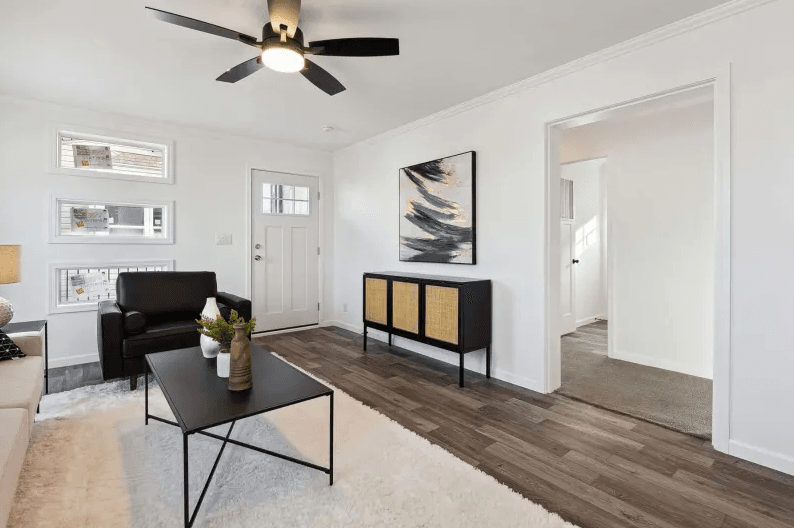 Gs 9921 av interior home features