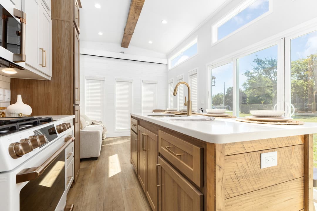 Island 6449 kitchen home features