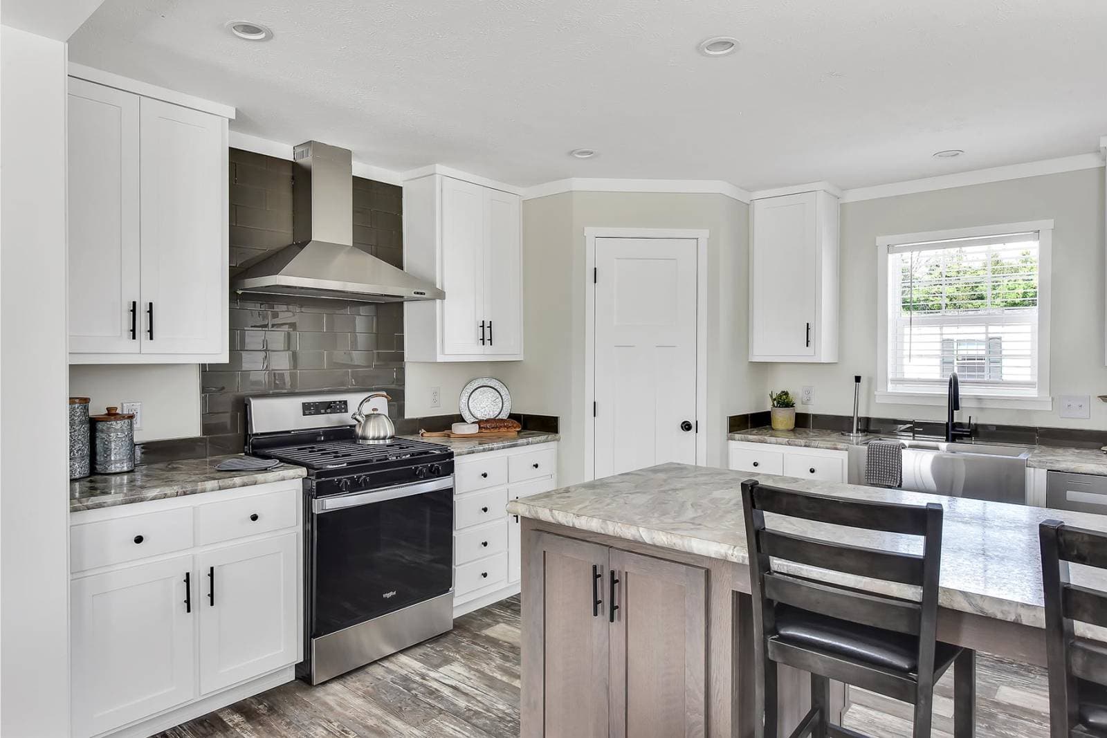 Elevate 56f kitchen home features