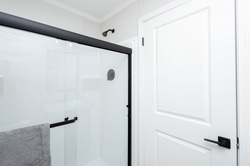 Astro creations singlewide 1a2081-p bathroom home features