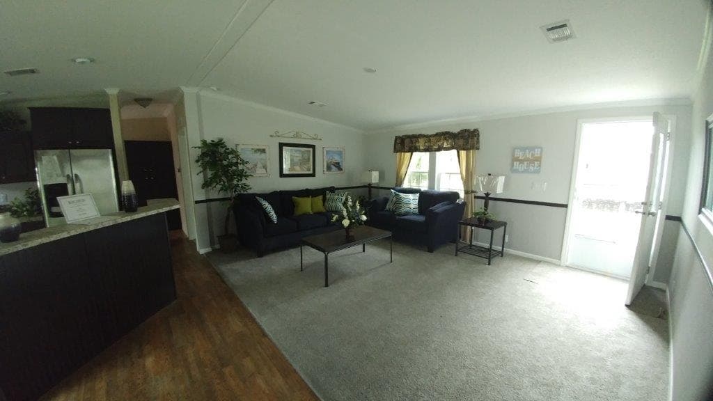 Brandon 2866 ith optional kitchen interior home features