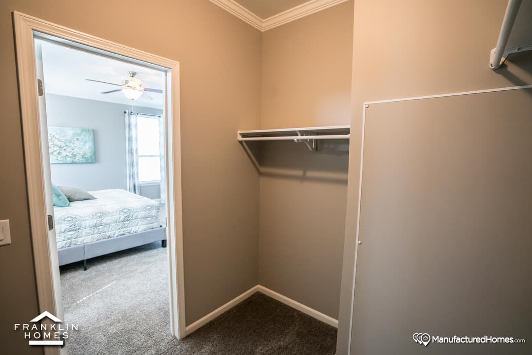 Coach house bedroom home features