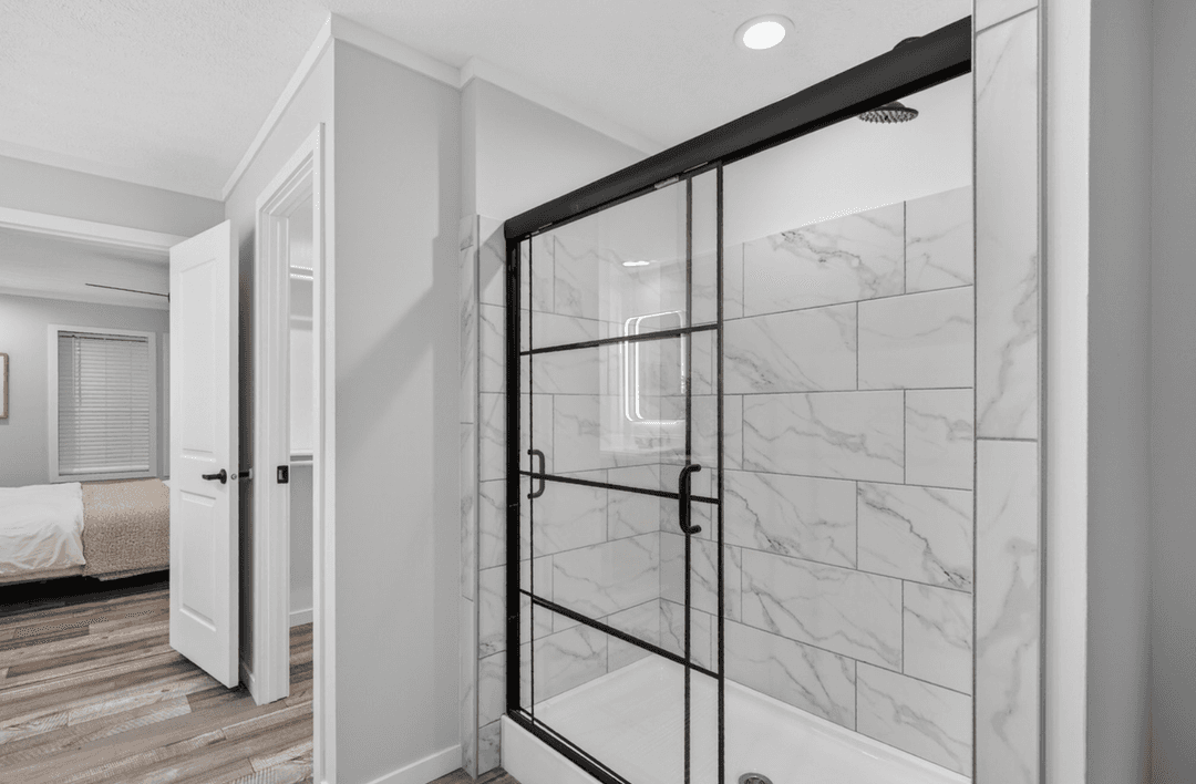 Axis 32563n bathroom home features