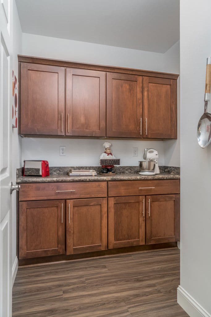 Ultra ranch 2p2403-x interior home features