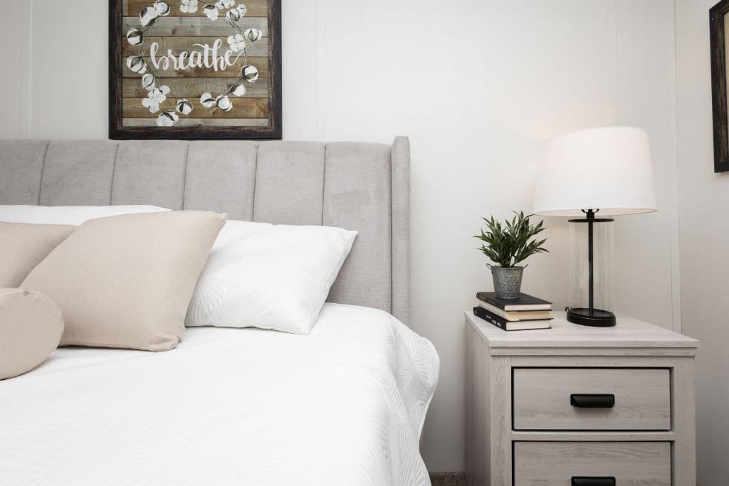 Astro creations ranch 3a2091-p bedroom home features