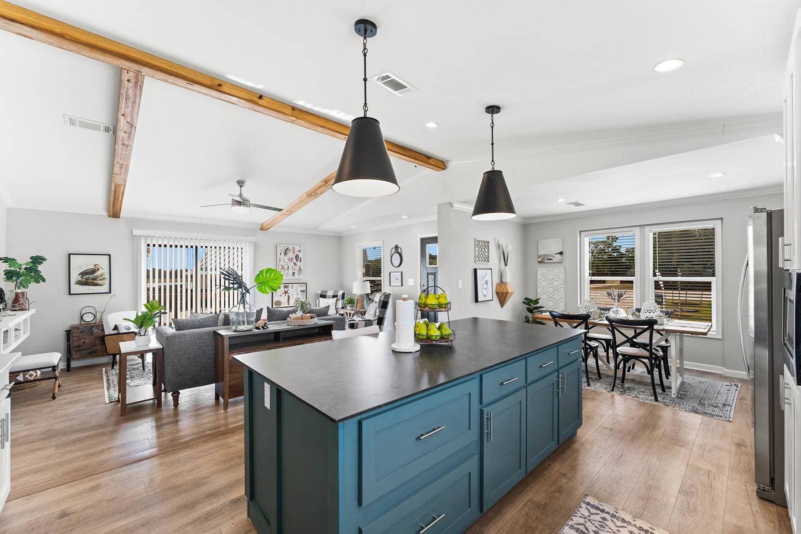 Titan extreme 2856h kitchen home features