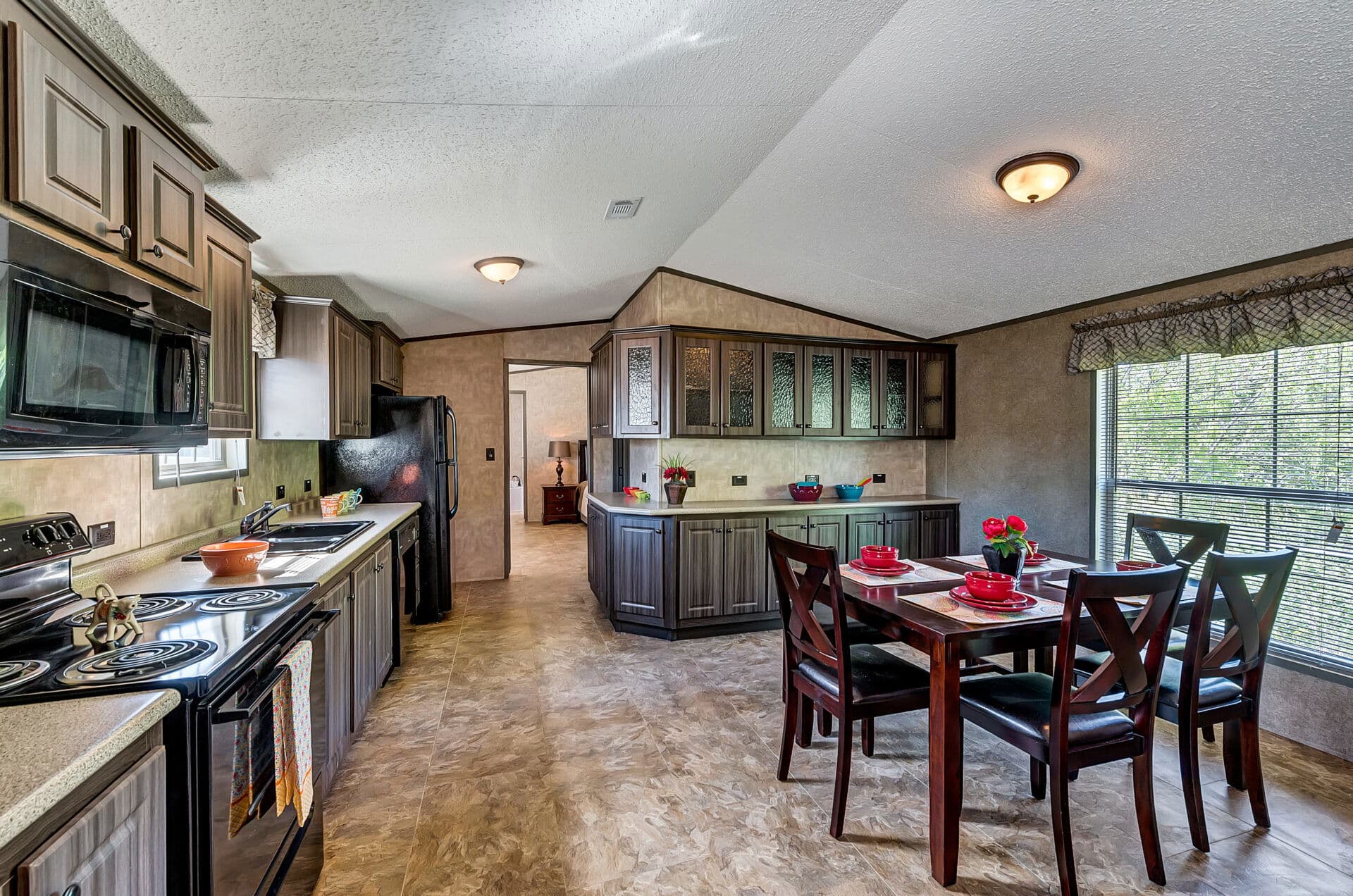 Heritage h-1680-32b kitchen home features