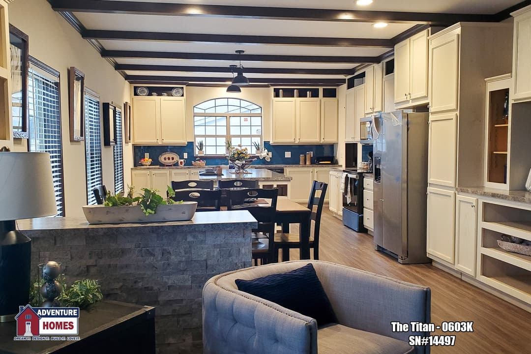 Titan | 0603k interior home features