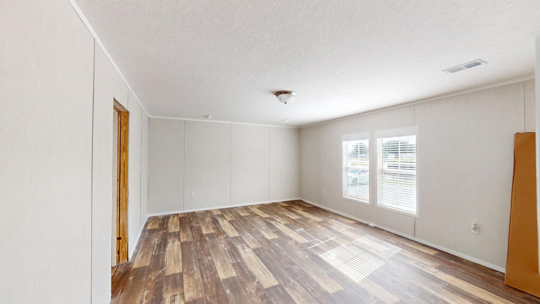 Arc3280-7501 bedroom home features