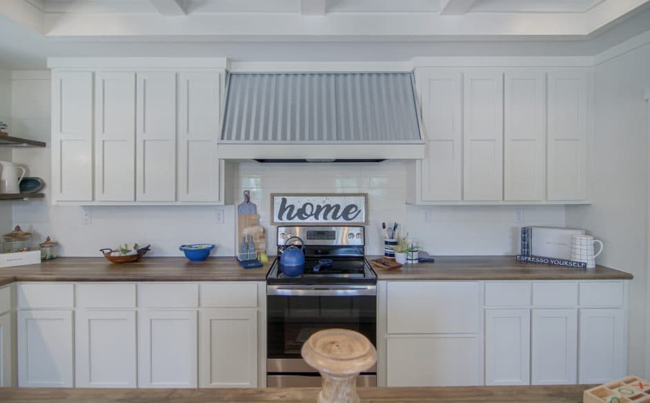 Pearl 6370 kitchen home features