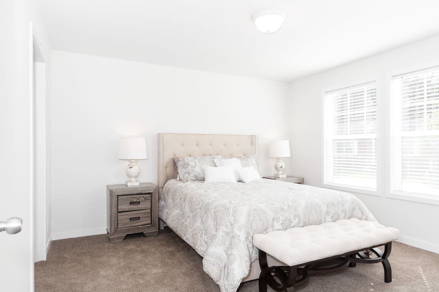 Somerset dr bedroom home features