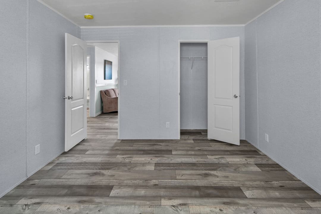 Valu premier 32643g interior home features