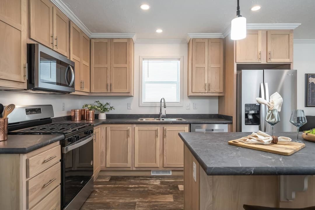 C802a kitchen home features