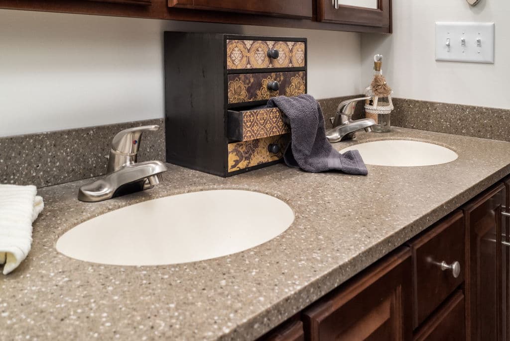 Ultra 3 bathroom home features