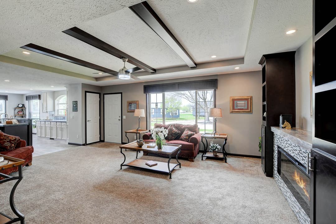 The freedom 185011 interior home features