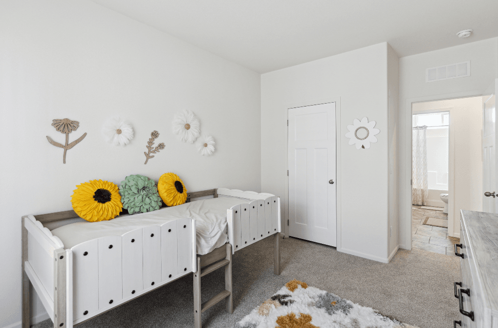 Olive bedroom home features