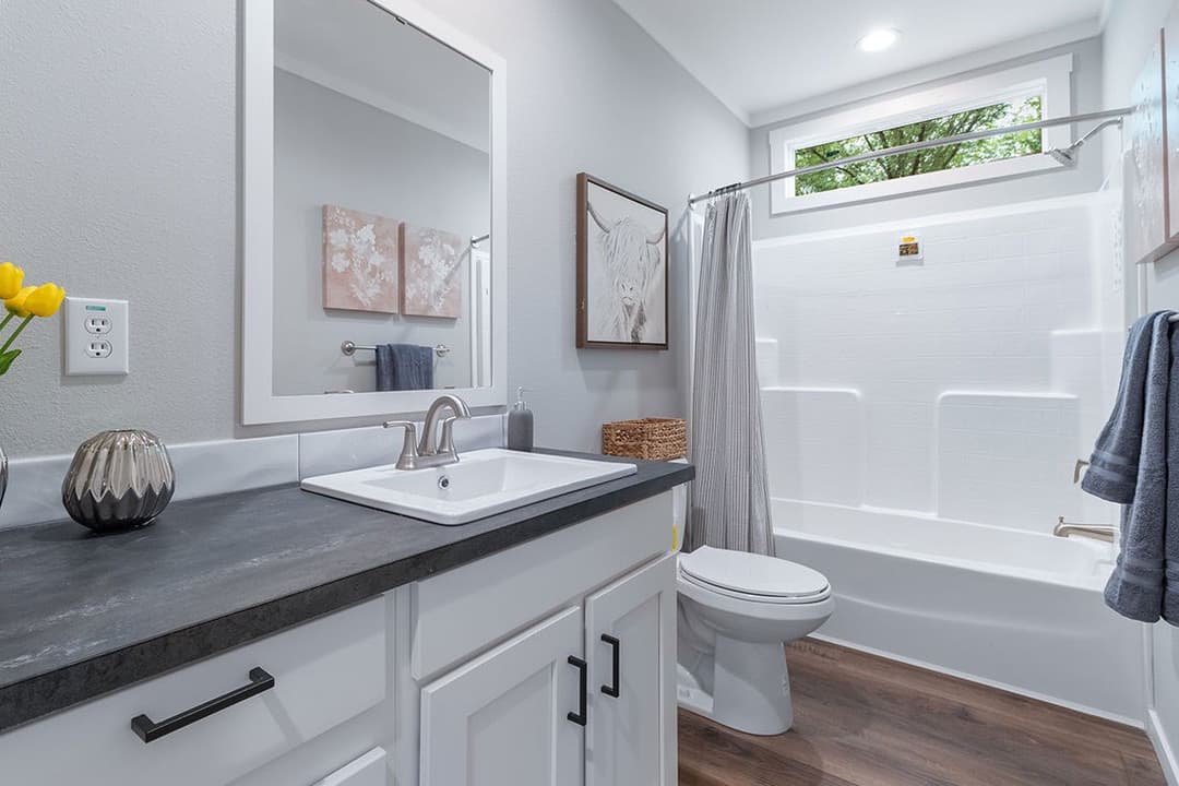 The oceanside bathroom home features