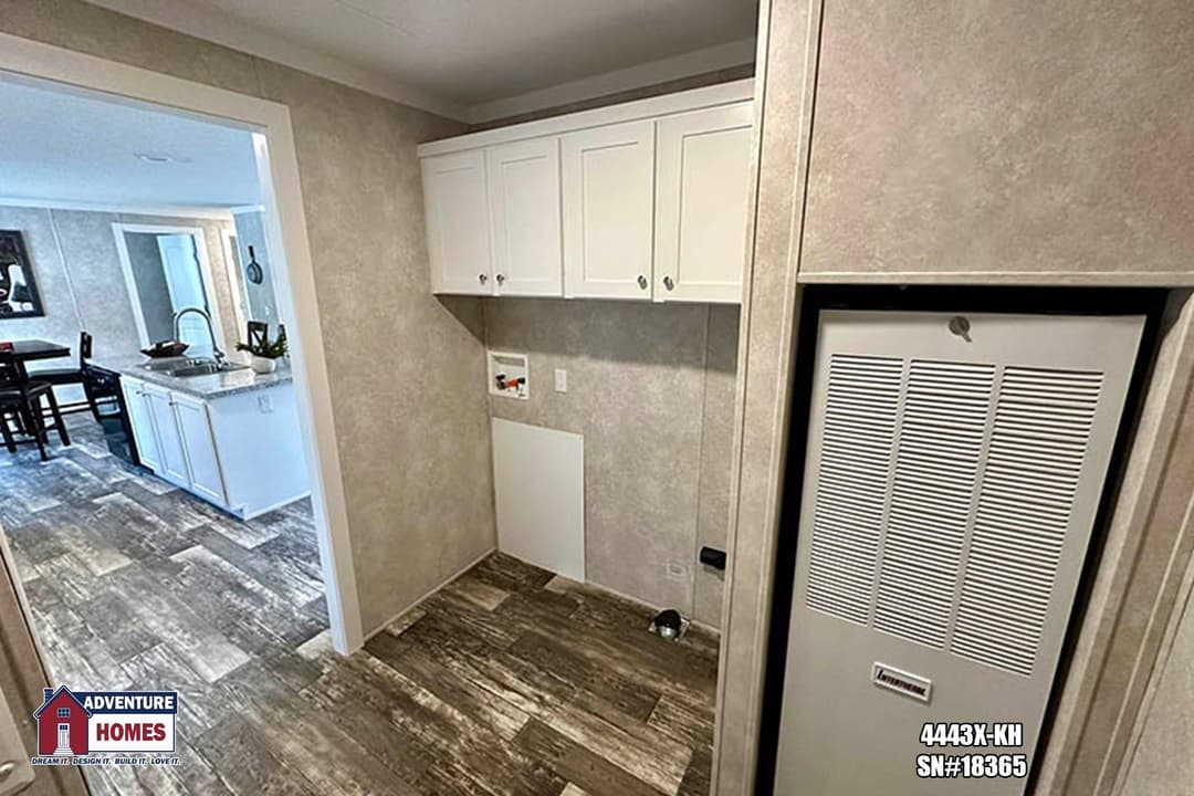 4443x-kh interior home features